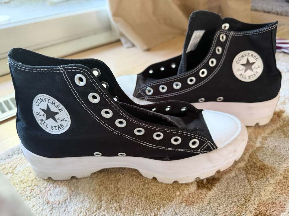 Converse Chuck Taylor All Star Lugged High Top Black White Sneakers 565901C
